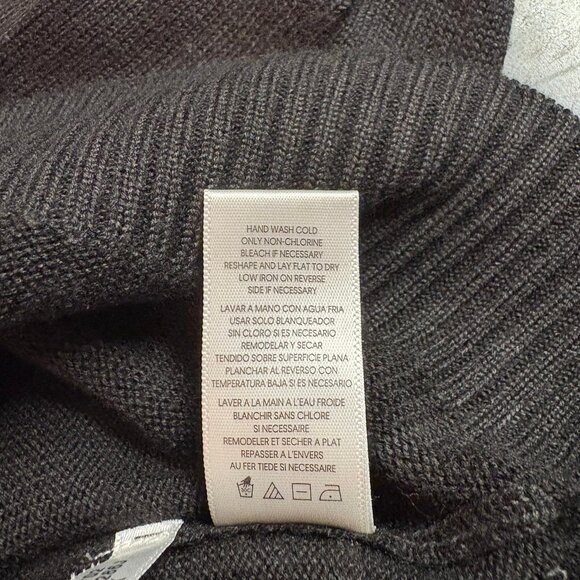 Karl Lagerfeld Paris perfume bottle Sweater - Picture 8 of 8